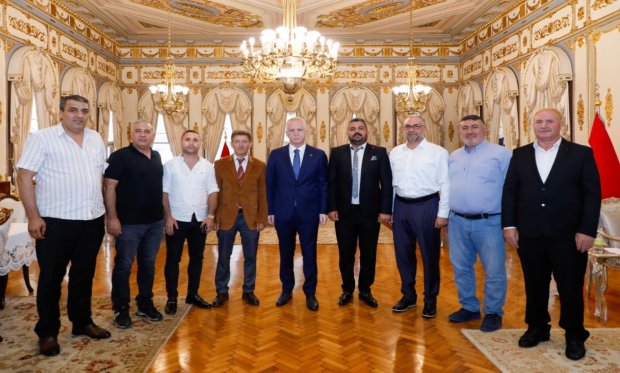 İstanbul Valimiz Sayın Davut Gül Beyi makamında ziyaret ettik.