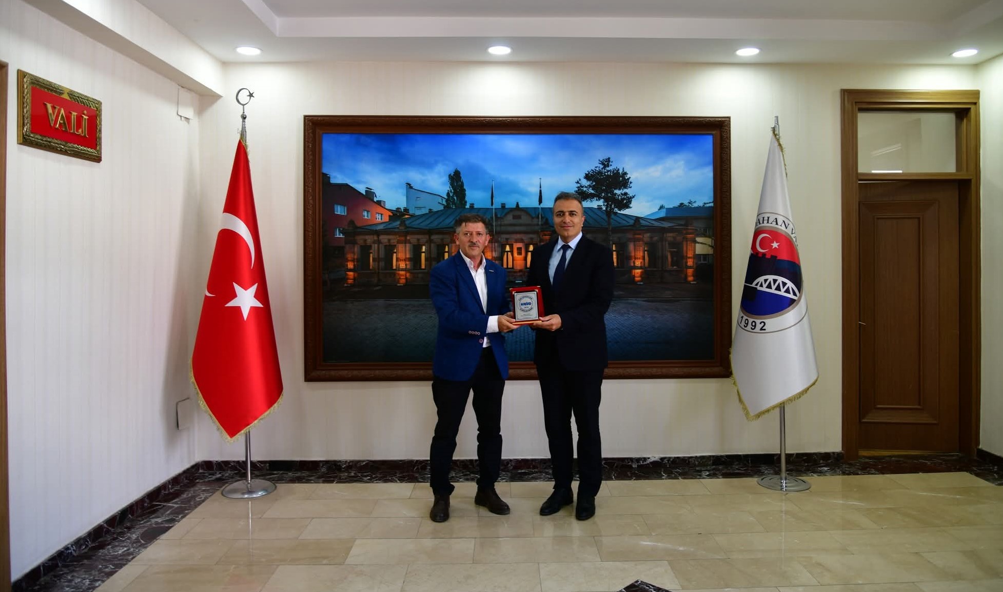 Ardahan Valimiz Hayrettin Çiçek Bey ile Ardahan'ın kalkınması ve gelişmesi için istişare toplantısı